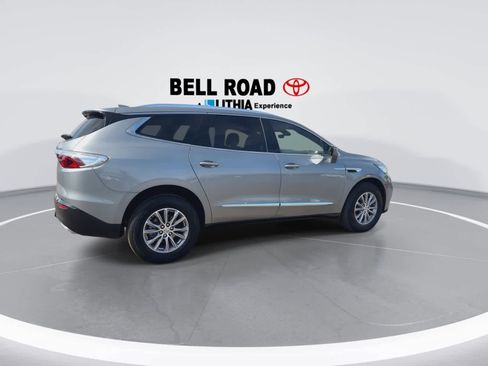 Used 2024 Buick Enclave Premium image 8