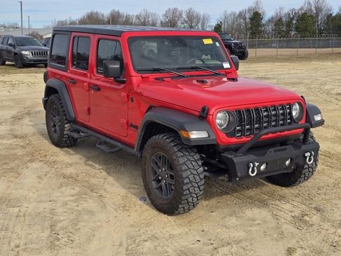 Used 2024 Jeep Wrangler Sport S image 5
