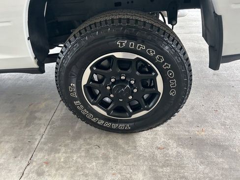 Used 2026 RAM 2500 Laramie AWD/4WD image 18
