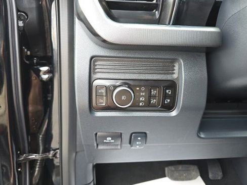 Used 2026 Ford F350 Platinum image 25