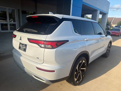 Used 2024 Mitsubishi Outlander SE AWD/4WD image 6