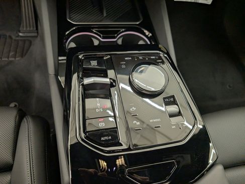 New 2026 BMW 530i w/ Premium Package RWD image 20