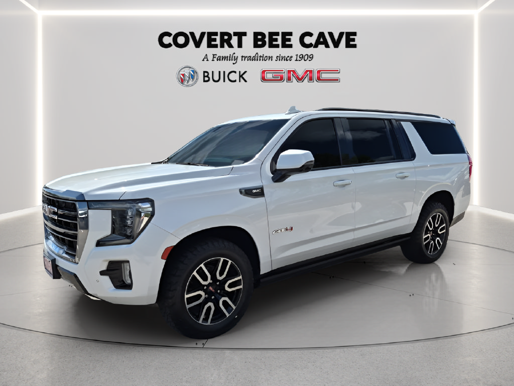 Used 2023 GMC Yukon XL AT4 w/ AT4 Premium Package AWD/4WD image 3