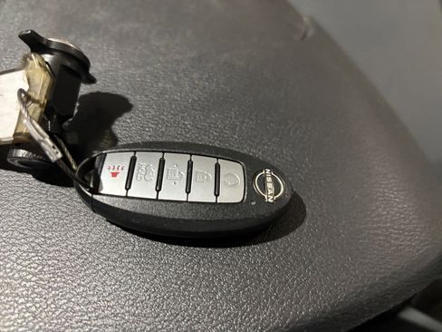 Used 2025 Nissan Altima 2.5 SV FWD image 24