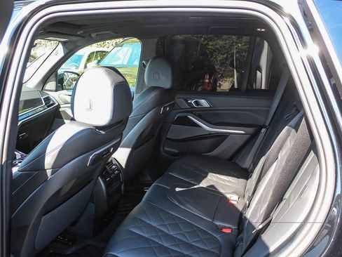 Used 2026 BMW X5 sDrive40i w/ M Sport Package RWD image 17