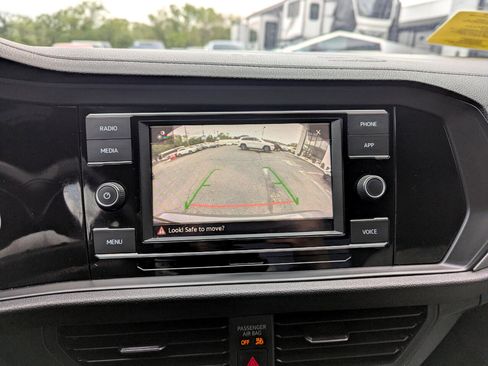 Used 2020 Volkswagen Jetta R-Line image 22