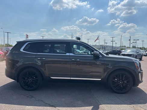 Used 2020 Kia Telluride SX w/ SX Prestige Package AWD/4WD image 4