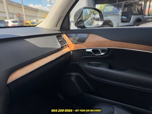 Used 2022 Volvo XC90 T6 Momentum w/ Advanced Package AWD/4WD image 22