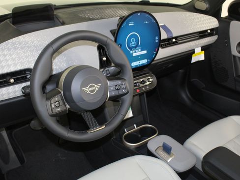 New 2026 MINI Cooper S image 4