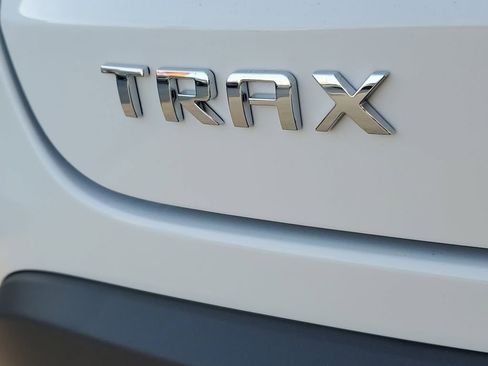New 2026 Chevrolet Trax LT image 7