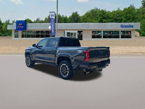 Used 2024 Toyota Tacoma TRD Sport w/ TRD Sport Upgrade Package AWD/4WD image 9