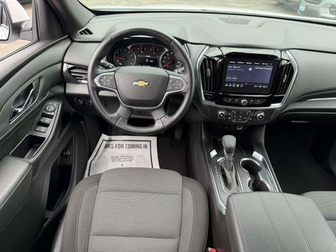 Certified 2023 Chevrolet Traverse LT AWD/4WD image 17
