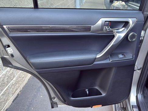Used 2023 Lexus GX 460 Premium image 27