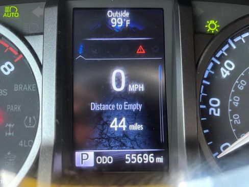 Used 2022 Toyota Tacoma TRD Sport AWD/4WD image 35