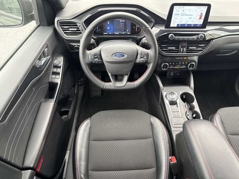 Used 2025 Ford Escape ST-Line AWD/4WD image 5