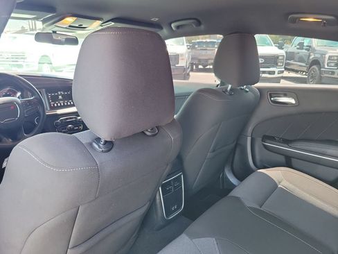Used 2020 Dodge Charger SXT RWD image 12