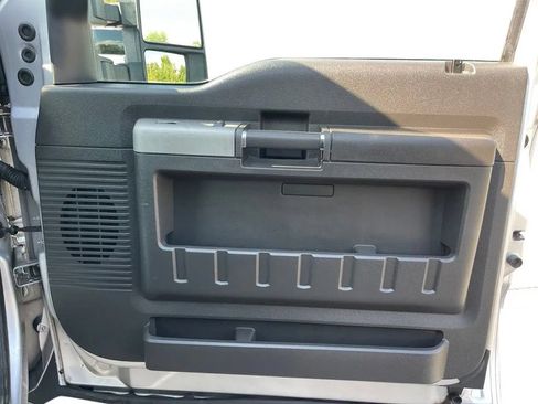 Used 2014 Ford F250 Lariat w/ Lariat Interior Package AWD/4WD image 21