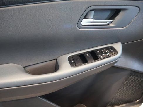 New 2026 Nissan Leaf SV+ w/ Floor Mat Package (SV+) FWD image 8