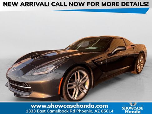 Used 2019 Chevrolet Corvette Stingray Coupe w/ 1LT RWD image 1