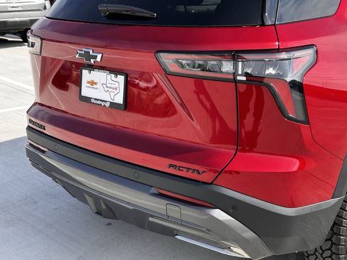 New 2026 Chevrolet Equinox ACTIV w/ Safety and Technology Package FWD image 8