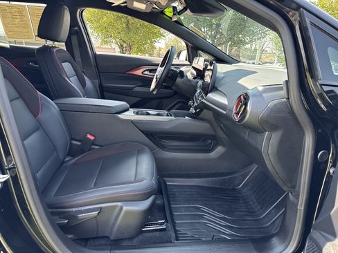 Used 2025 Chevrolet Equinox EV RS AWD/4WD image 21