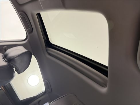 Used 2022 Honda CR-V EX image 17