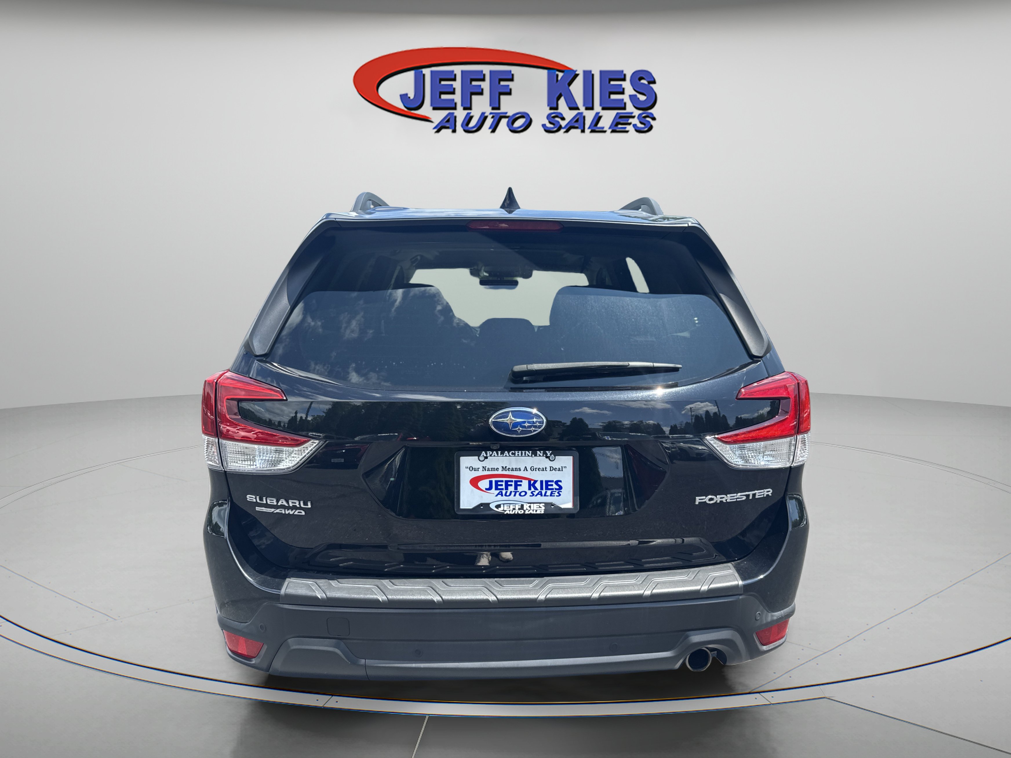 Used 2020 Subaru Forester Limited AWD/4WD image 6