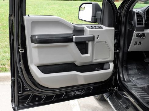 Used 2019 Ford F150 XLT w/ Equipment Group 302A Luxury AWD/4WD image 47