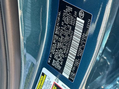 Used 2025 Toyota Camry SE FWD image 27