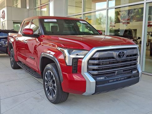 New 2026 Toyota Tundra Limited AWD/4WD image 4