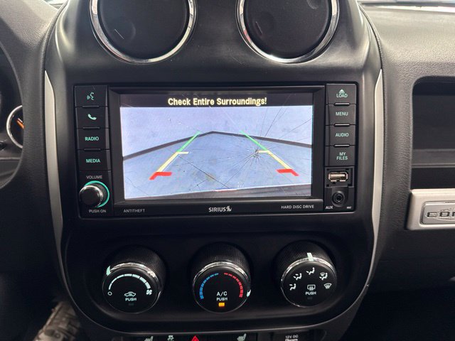 Used 2017 Jeep Compass Latitude AWD/4WD image 35