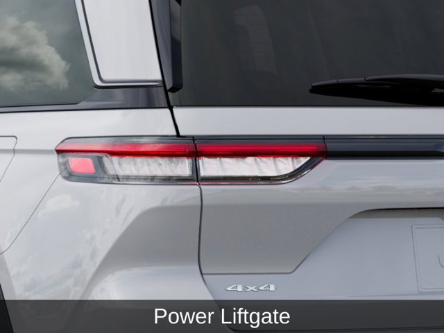New 2026 Jeep Grand Cherokee Limited w/ Limited Altitude Package AWD/4WD image 12