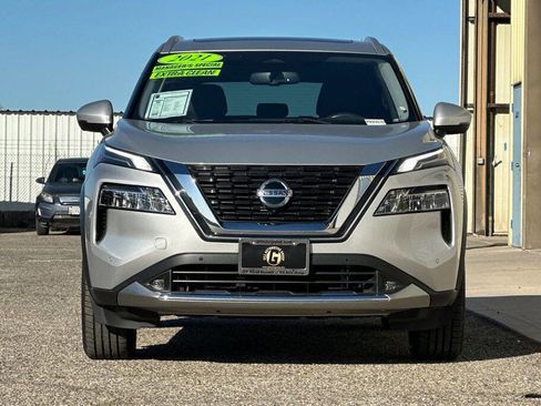 Used 2021 Nissan Rogue Platinum image 9