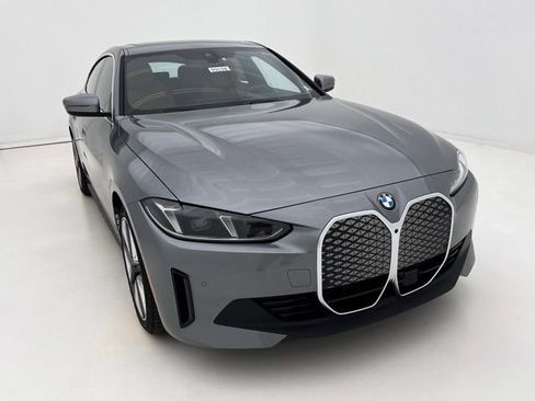 New 2026 BMW i4 xDrive40i w/ Premium Package AWD/4WD image 3