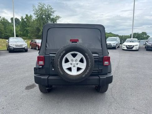 Used 2017 Jeep Wrangler Unlimited Sport w/ Quick Order Package 24S AWD/4WD image 7