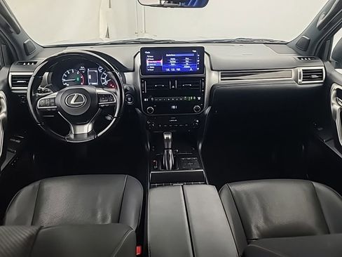 Used 2022 Lexus GX 460 Premium w/ Accessory Package image 23
