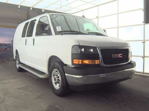 Used 2024 GMC Savana 2500 w/ Driver Convenience Package image 2