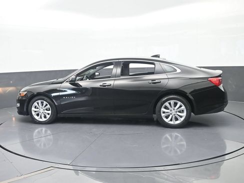 Used 2025 Chevrolet Malibu LT FWD image 3