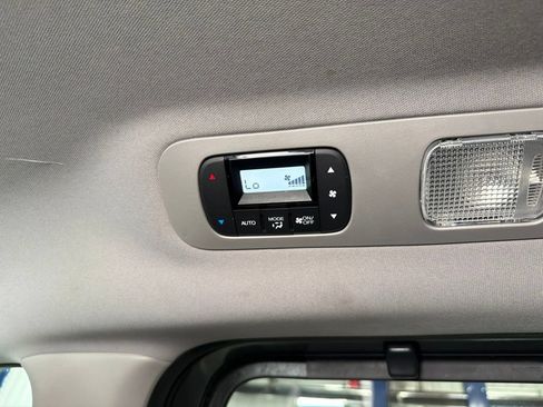 Used 2023 Honda Odyssey EX-L image 31