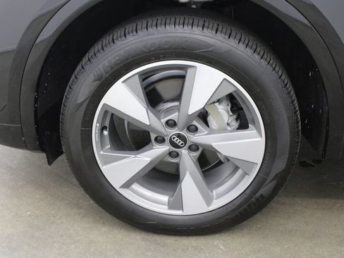 Used 2022 Audi Q5 2.0T Premium Plus w/ Premium Plus Package AWD/4WD image 30