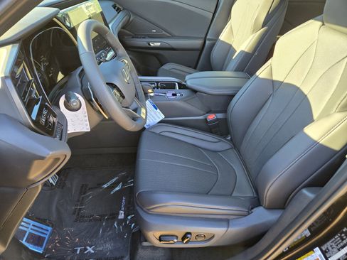 New 2026 Lexus TX 500h AWD image 6
