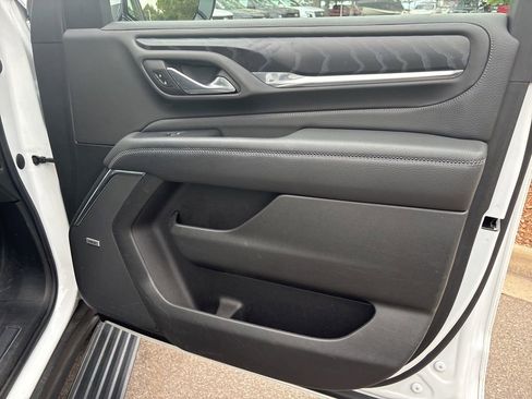 Used 2022 GMC Yukon XL Denali AWD/4WD image 23
