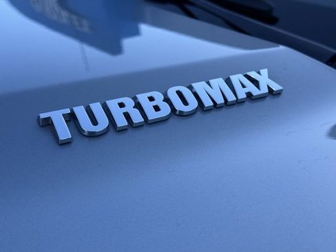 Used 2025 Chevrolet Silverado 1500 LT image 6