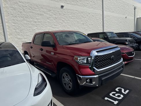 Used 2020 Toyota Tundra SR5 w/ SR5 Upgrade Package AWD/4WD image 5