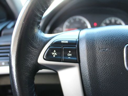 Used 2009 Honda Accord EX-L image 16