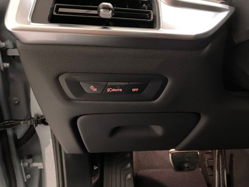 New 2026 BMW X6 xDrive40i w/ Climate Comfort Package image 19