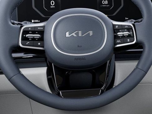 New 2025 Kia Carnival SX Prestige FWD image 22