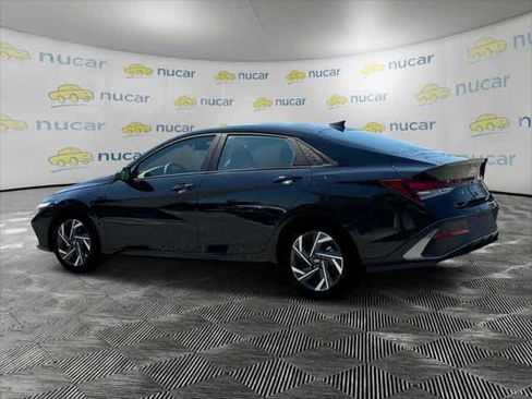 Certified 2025 Hyundai Elantra Sport image 5