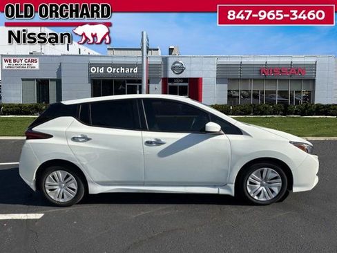 Used 2024 Nissan Leaf S image 4