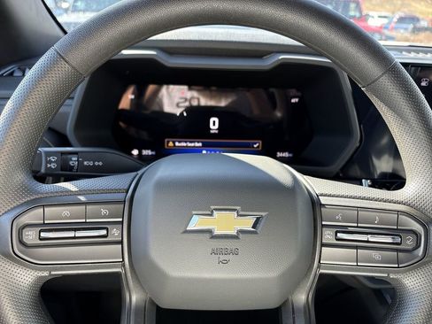 New 2025 Chevrolet Colorado W/T image 13
